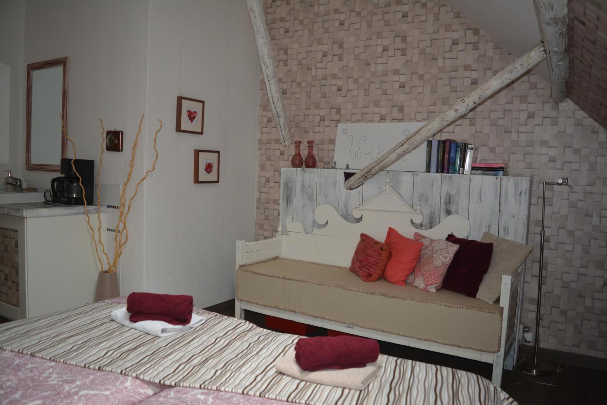 Tintaglia, betaalbaar en gastvrij Bed and Breakfast Stadskanaal Exteriör bild